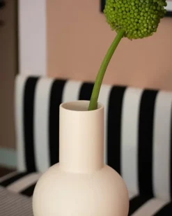 Motel a Miio Vasen^Bola Vase L Sand