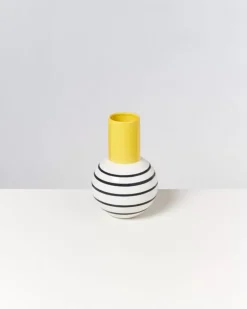 Motel a Miio Bola M^Bola Vase M Gelb Schwarz Gestreift