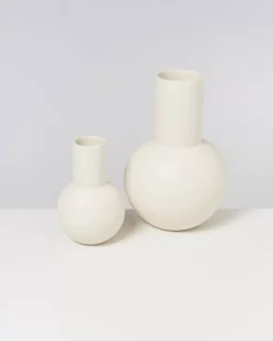 Motel a Miio Vasen^Bola Vase M Sand